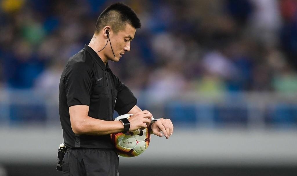  意甲再现争议判罚VAR介入引发主帅集体抗议  